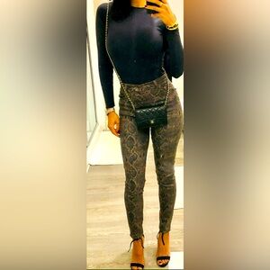 J BRAND Brown,Tan and black Snakeskin Printed Coated Skinny Jeans Sz 24